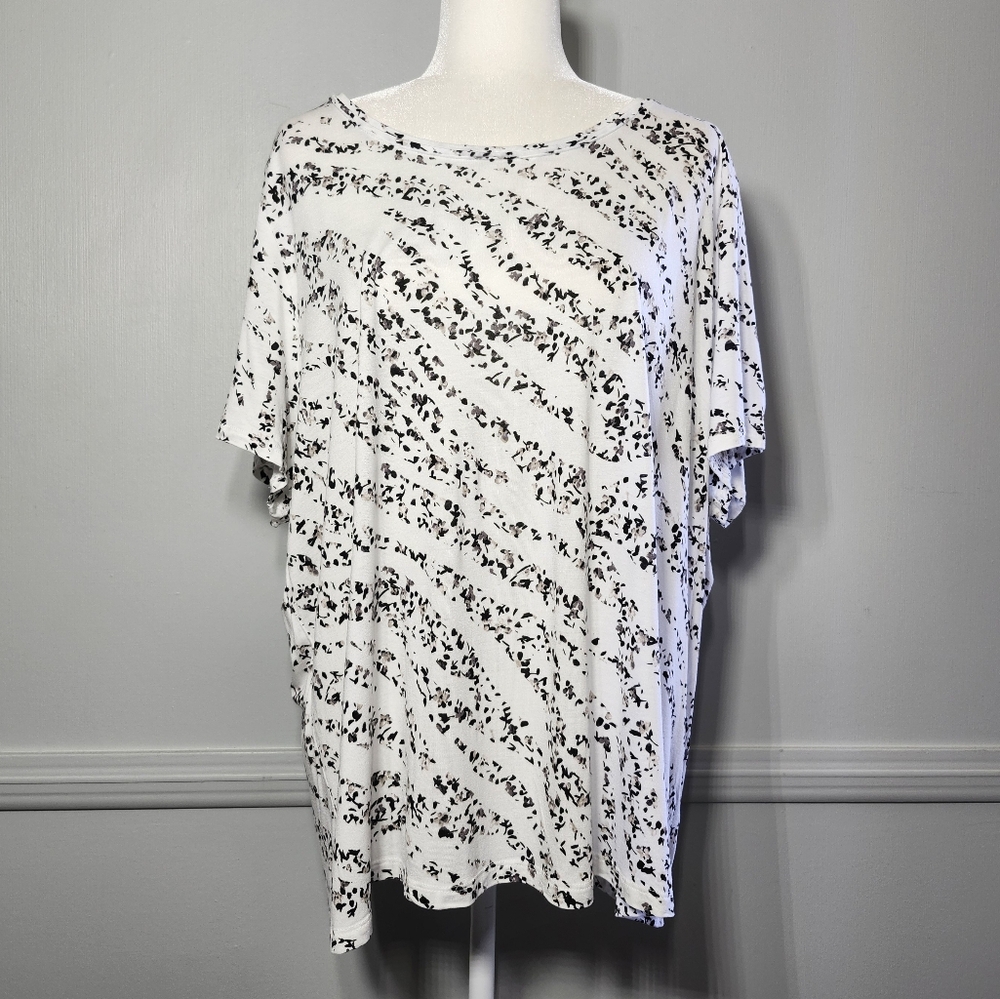 Simply Vera Basic Striped Leopard Sprinkle Minimalist Soft Patterned Top